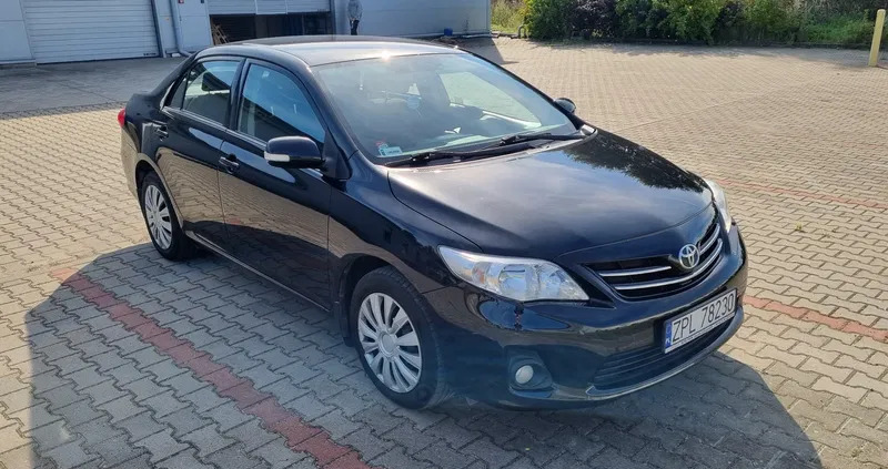 toyota corolla Toyota Corolla cena 27500 przebieg: 246000, rok produkcji 2012 z Szczecin